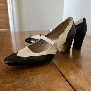 Vintage Salvatore Ferragamo Black and Cream Mary Jane Heels